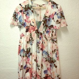 Show me your mumu mini dress in floral size small
